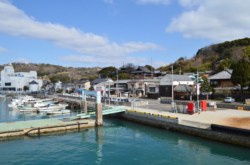 牛窓港の前島フェリーのりば